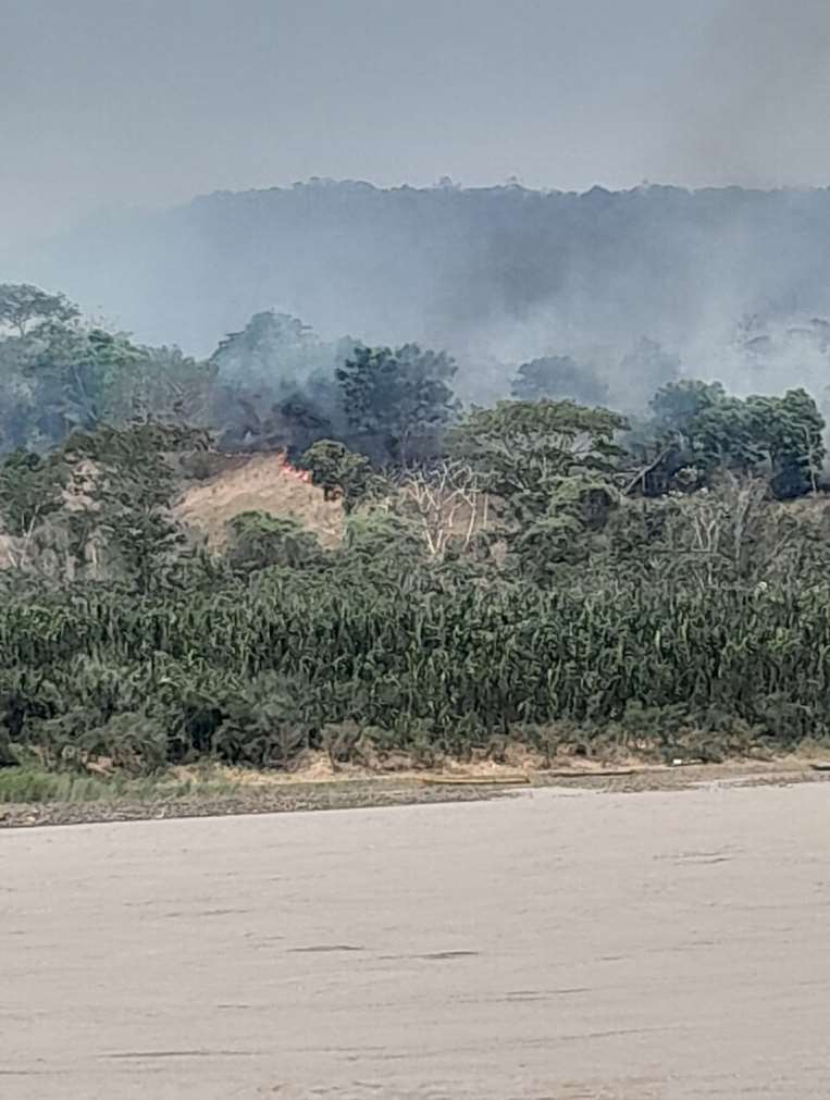 Gobierno lleva ayuda humanitaria a Beni y a Santa Cruz y afirma haber sofocado 105 incendios