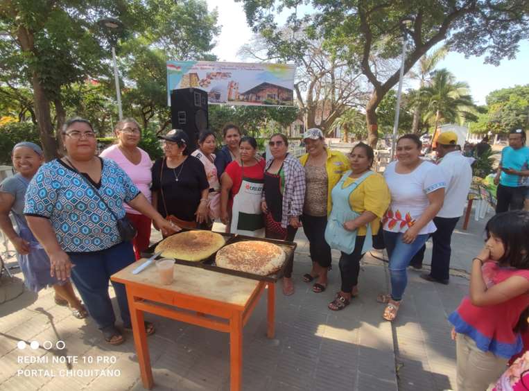 Pailoneños celebraron el 'Día del Horneado'/Foto: Hubert Vaca