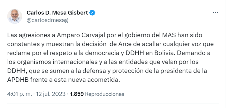 Carlos Mesa se refiere a la situación de Amparo Carvajal en un tuit