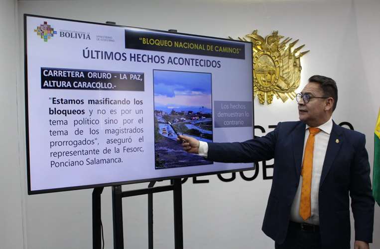 El viceministro explica la situación de los bloqueos en el país/Foto: Gobierno