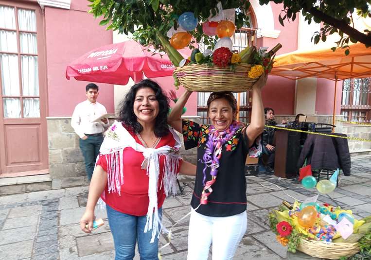 Jueves de comadres en Tarija