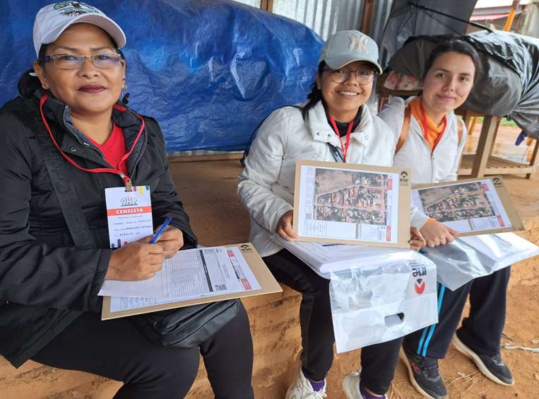 La jornada censal comenzó en Concepción pese a la lluvia / Fotografía: Jorge Huanca Dorado
