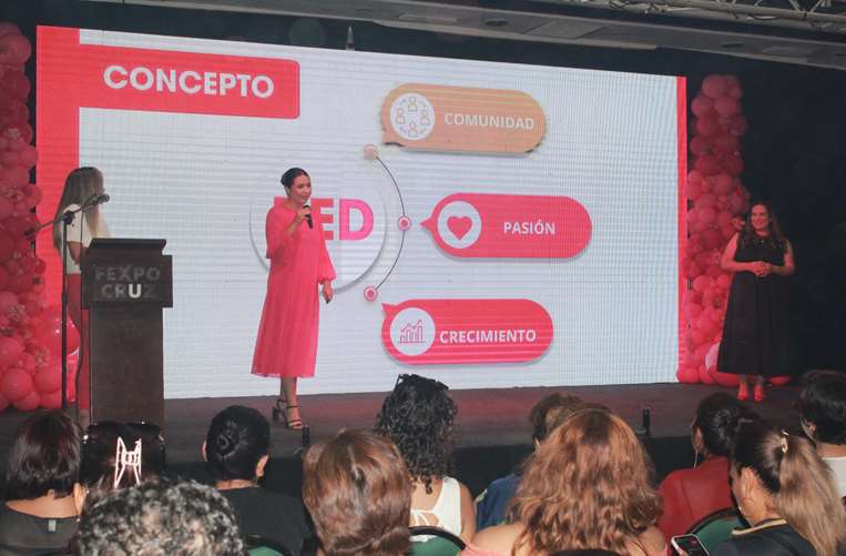 Fabiana Peña Feeney, sub-gerente General explicó en que consiste Femenina RED. 