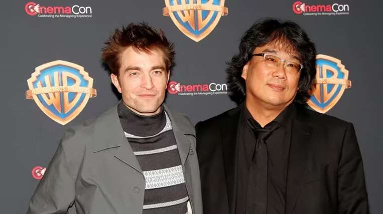 Bong Joon Ho y Robert Pattinson