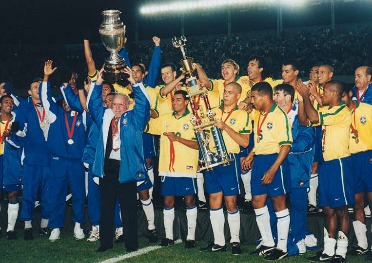 Brasil campeón Copa América 1997, disputada en Bolivia.