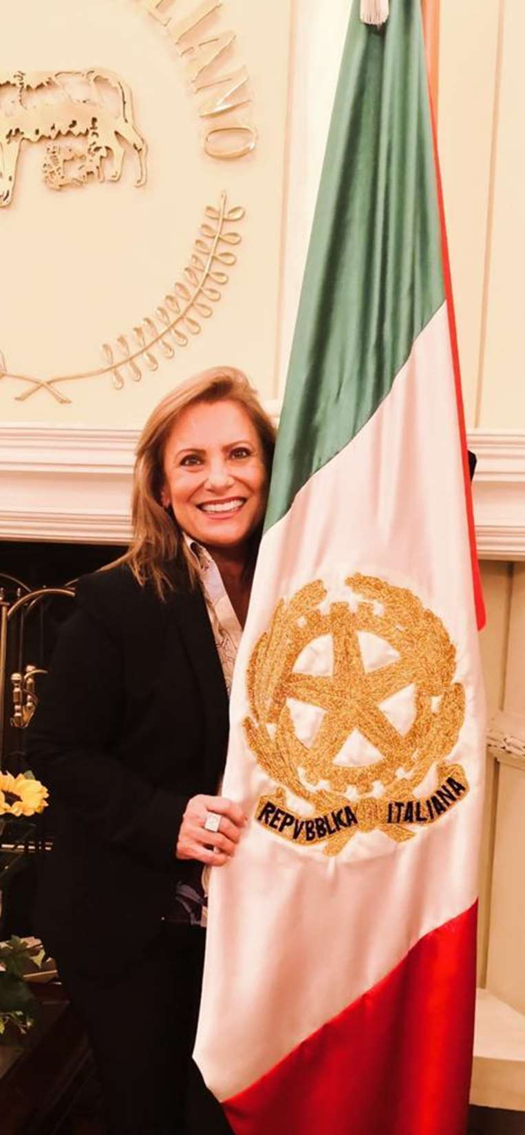 Rosa María (Rossy) Colamarino es la actual presidente del Comité Italiano en Bolivia