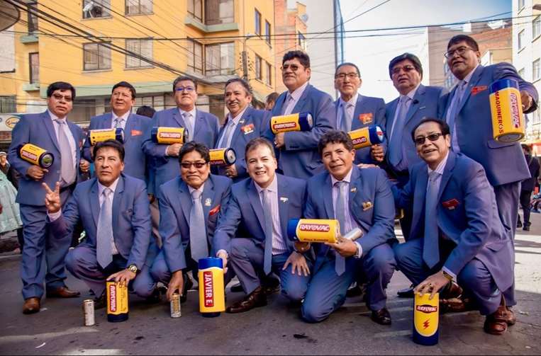 Un grupo de varones de la Morenada Eloy Salmón, durante un Ensayo / Foto: Javier Escalier