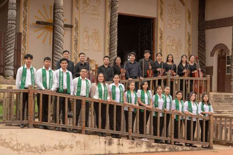 Coro y Orquesta de Santiago de Chiquitos/Foto: Cepad