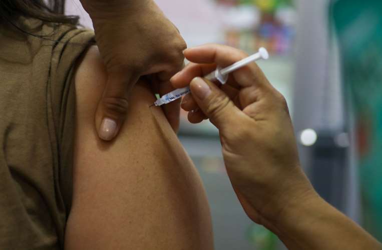 Vacunación contra la influenza /Foto: Alcaldía cruceña