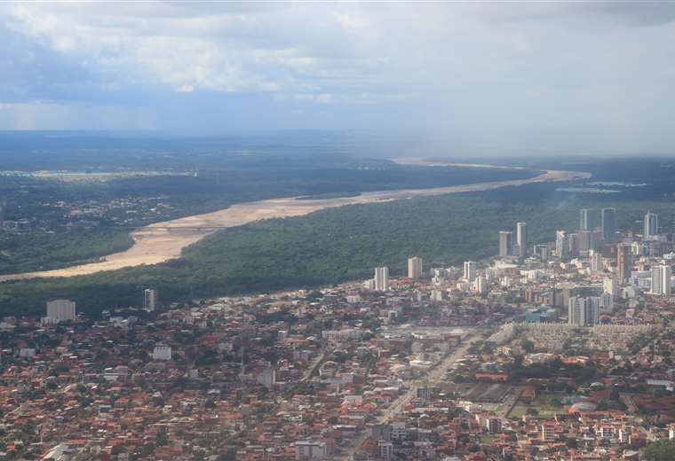 En 462 a os Santa Cruz de la Sierra se extiende y mantiene su