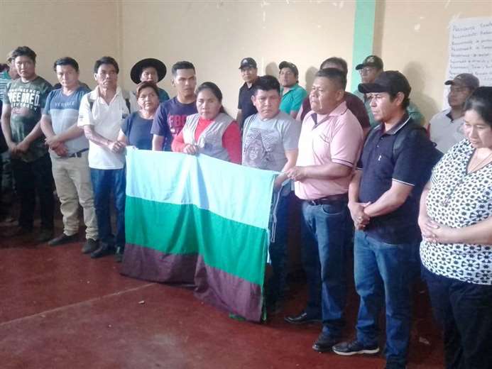 Vicente Ferreira defends his election as president in the Assembly of the Guaraní People and they prepare to take over the facilities