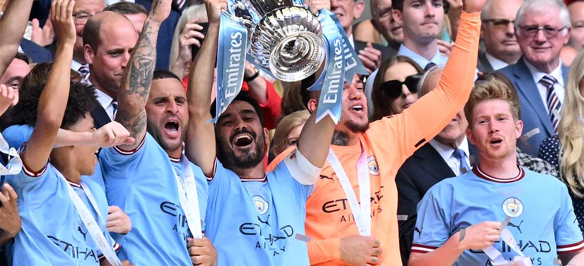 Manchester City beat United 2-1 to win the FA Cup