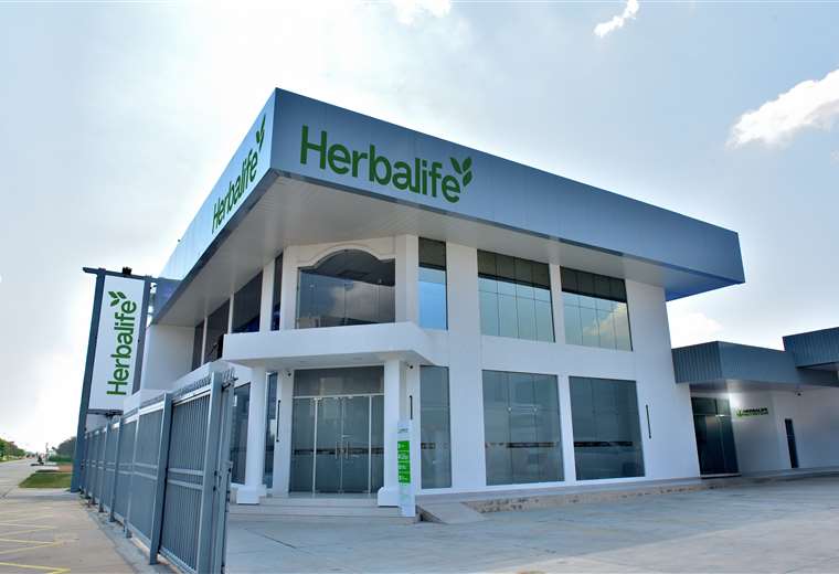 Fachada de las oficinas de Herbalife