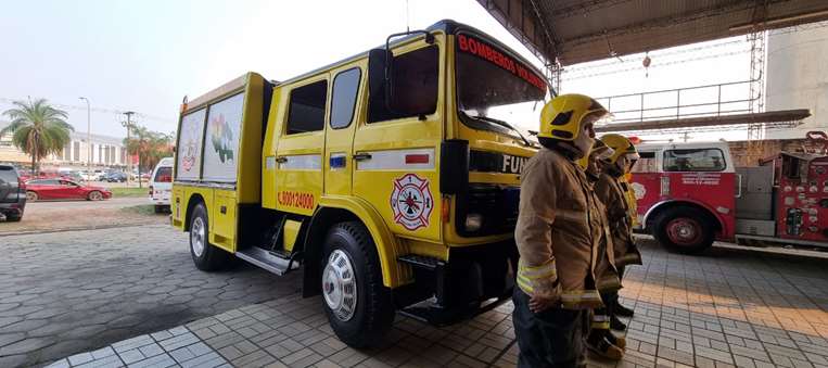 Carro donado por bomberos chilenos/Foto:Jorge Gutiérrez