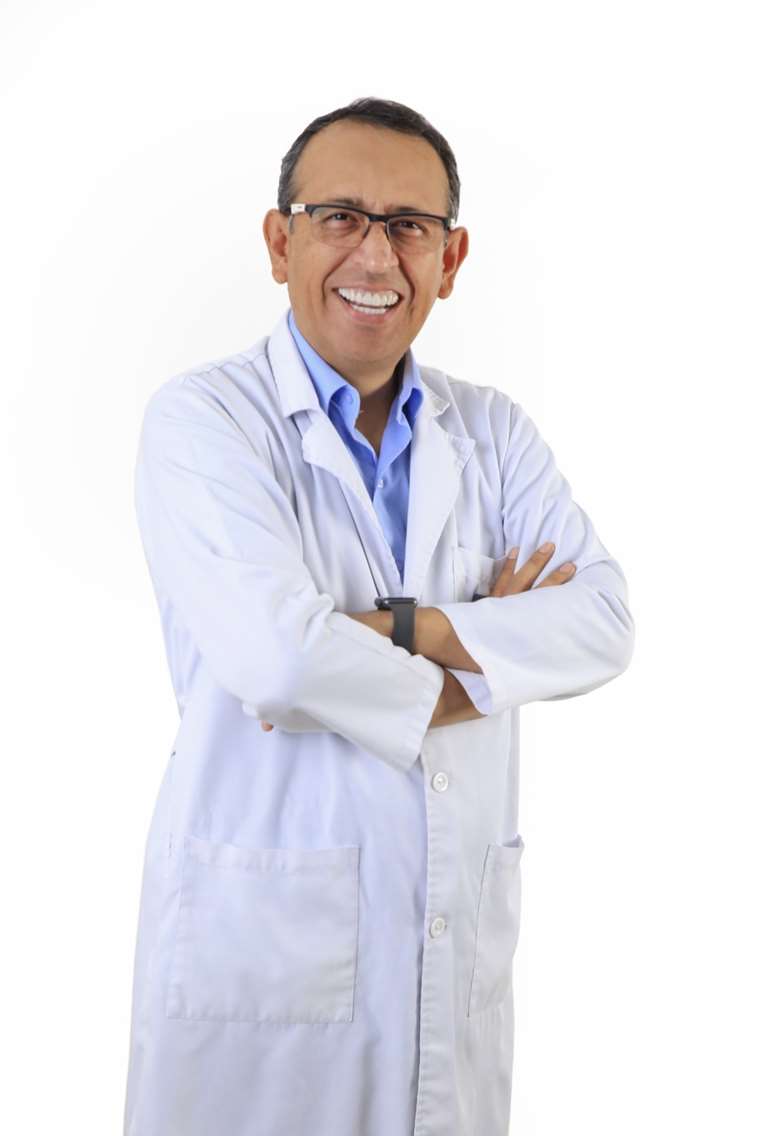 Dr. Douglas Villarroel, endocrinólogo