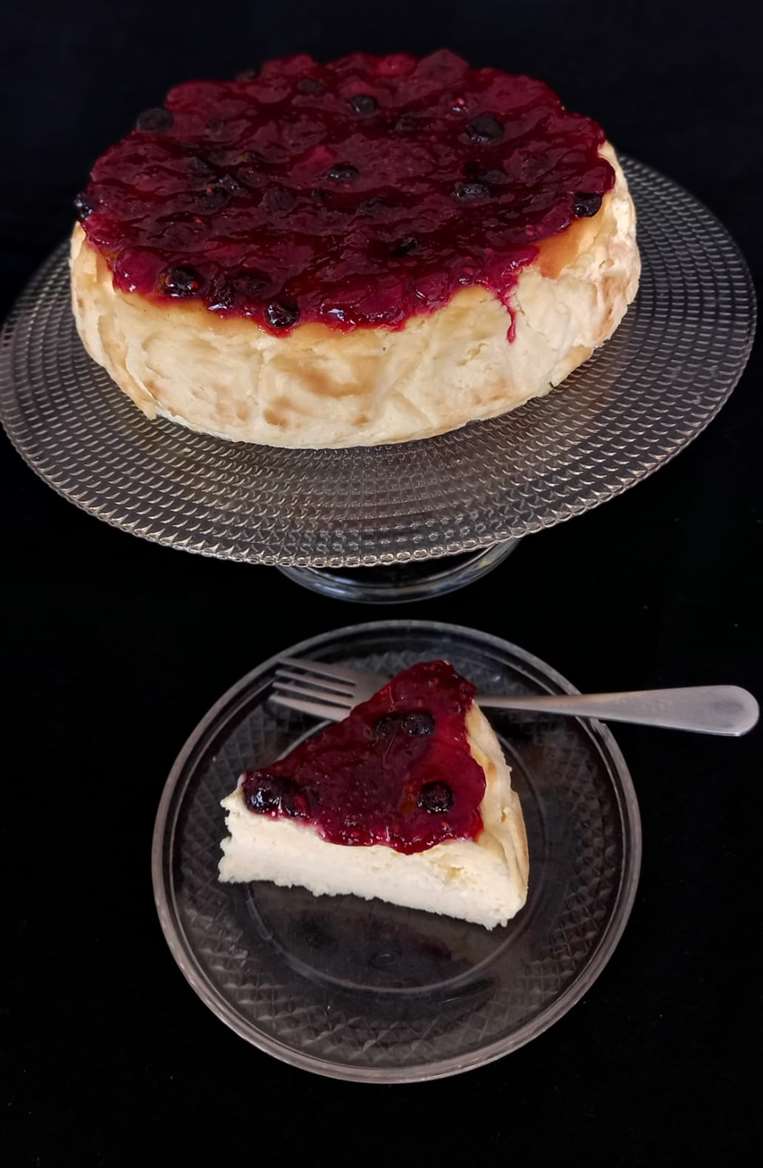 Torta de queso con frutos rojos