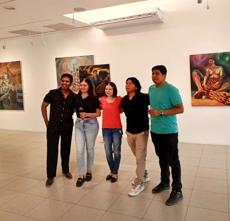 Amilkar Espinoza, Yesica Mercado, Brenda Bazan, Cristhian Heredia y Mauricio Flores