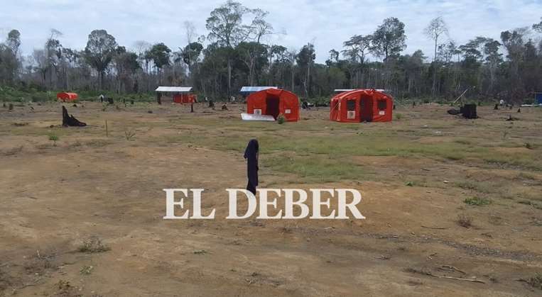 Vista del campamento instalado para las 14 familias / Foto: Jesús Alberto Saucedo