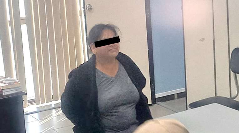 La mujer acusada de envenenar a su expareja y su hijo, fue enviada a la cárcel.