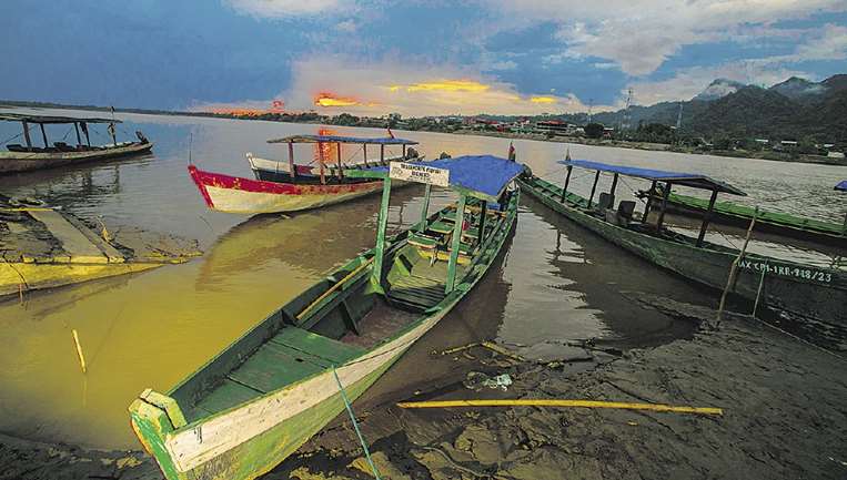 Canoas listas para transportar a los turistas/Foto: Ipa Ibáñez