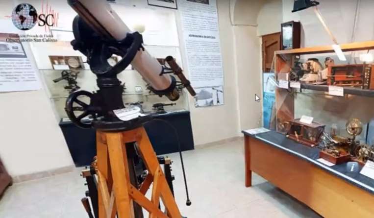 Los antiguos instrumentos de medición se exhiben en un museo