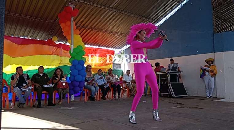 La drag quenn Adri Kardash estuvo en el evento / Foto: Miguel Surubí