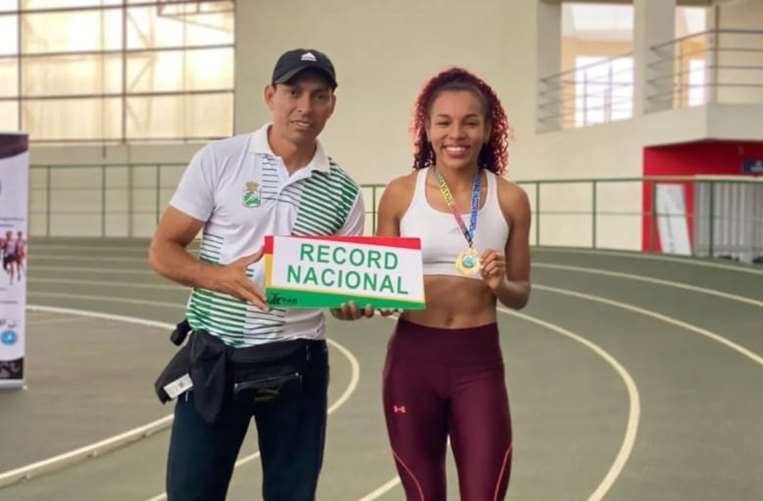 Guadalupe y su entrenador desde hace 7 años, Carmelo Suárez