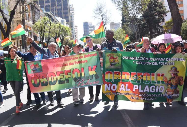 Manifestación en El Prado paceño. Foto: APG