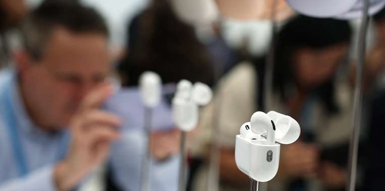 Los nuevos AirPods de Apple /Foto: AFP