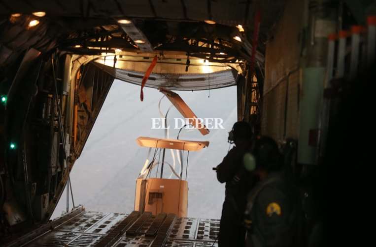 Una de las cajas con aguas descargadas en Urubichá. Foto: Fuad Landívar