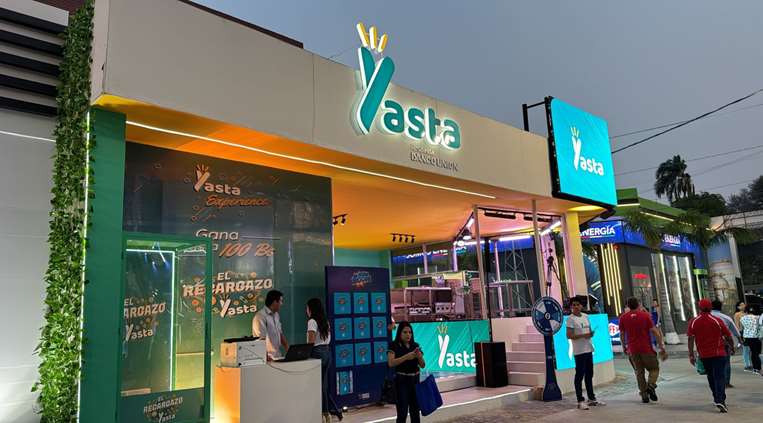 El stand de YASTA en la Expocruz 2024