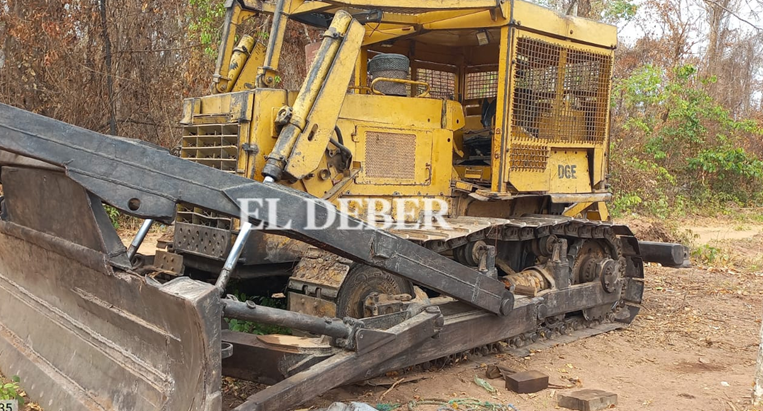 Maquinaria pesada en San José de Campamento 