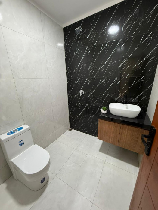 EN VENTA DE OCASION Bella Casa de 2 pisos - image 4